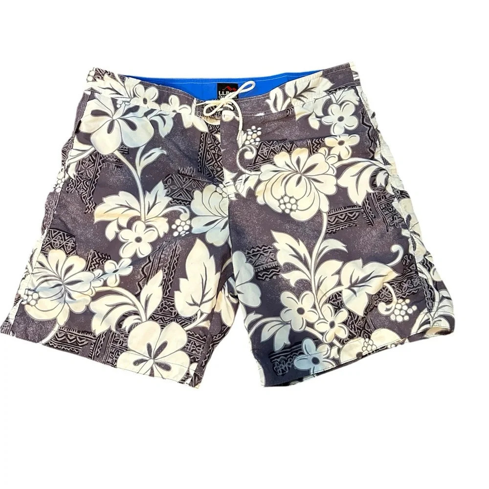 L. L. Bean board shorts grey and white Hawaiin floral print. Size 38
